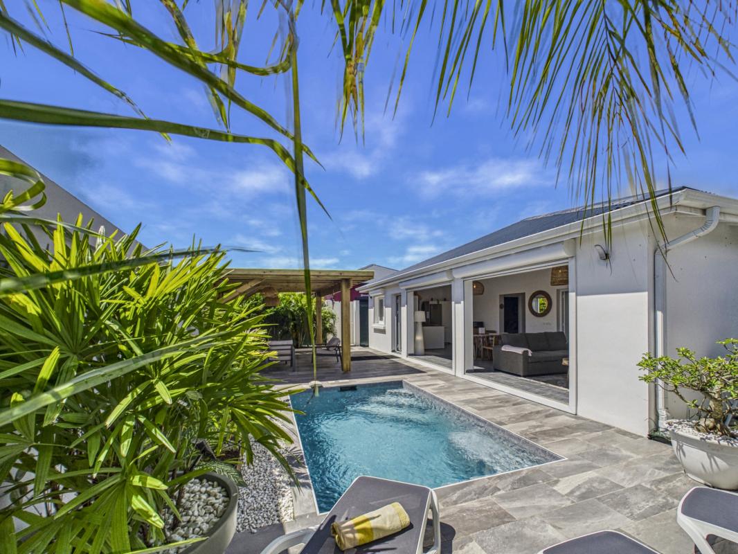 27.Guadeloupe Saint-François- location villa 4 peorsnnes-piscine
